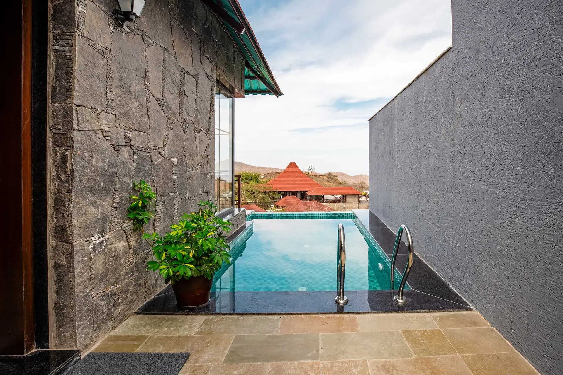 Horizon Pool Cottage